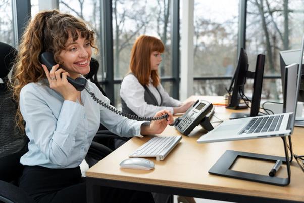 Team on phone support